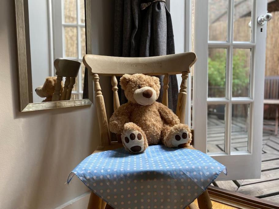 Windsor Cottage: Cosy, Charming, Full Of Character Esterno foto