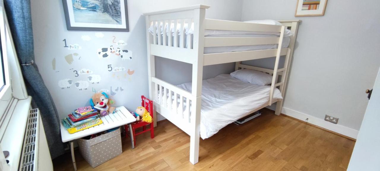 Windsor Cottage: Cosy, Charming, Full Of Character Esterno foto